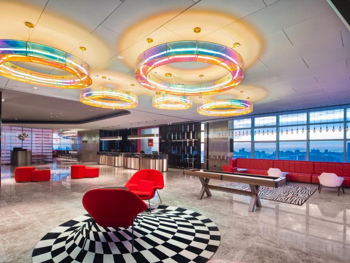 Radisson Red Hotel Zhuhai Gongbei Port Exterior foto
