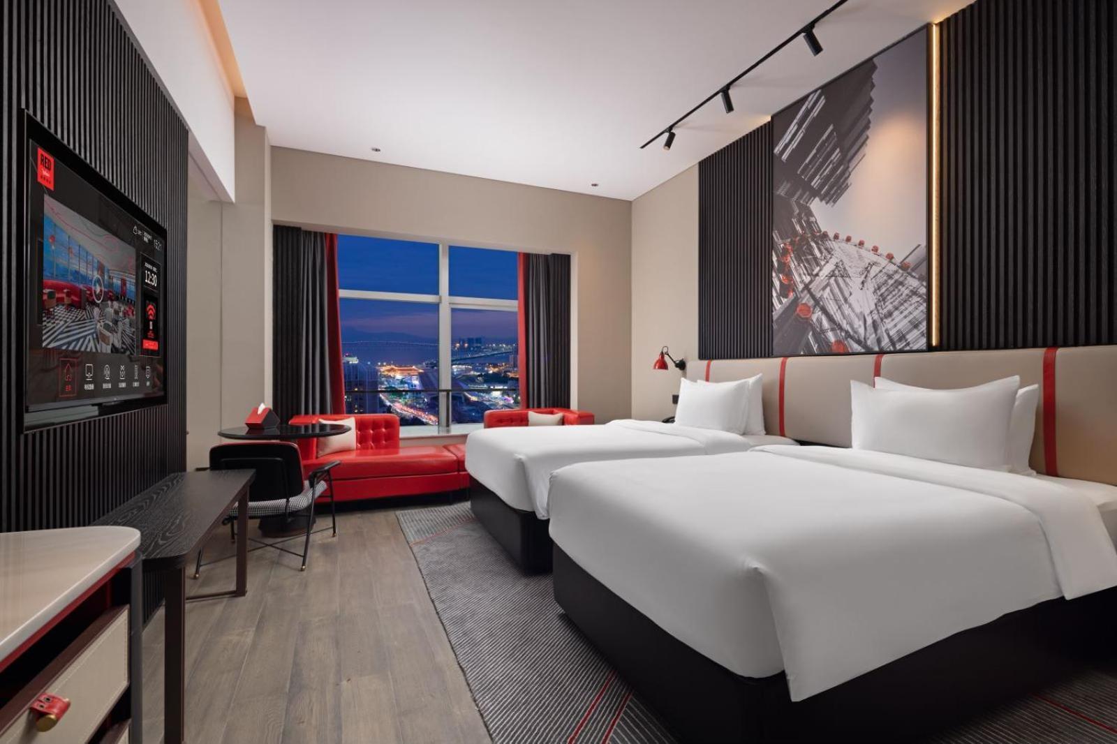 Radisson Red Hotel Zhuhai Gongbei Port Exterior foto