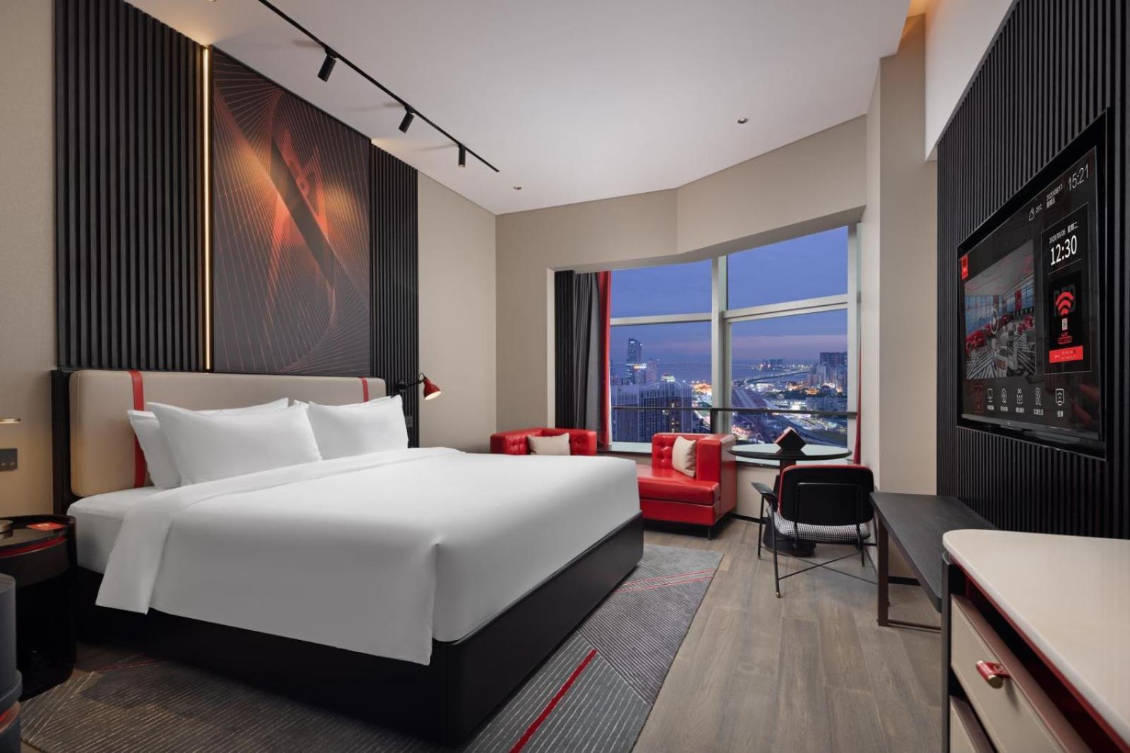 Radisson Red Hotel Zhuhai Gongbei Port Exterior foto
